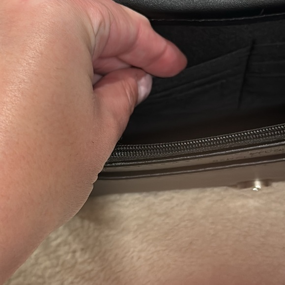 NWT Badgley Mischka  Black Crossbody Bag with round logo - Picture 9 of 10